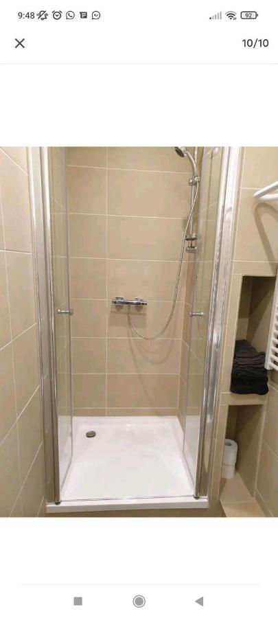 Schoenes Und Offenes Appartement Jüchen Eksteriør bilde