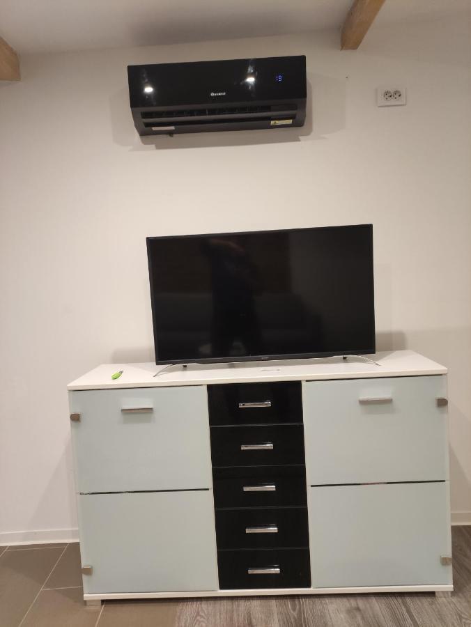 Schoenes Und Offenes Appartement Jüchen Eksteriør bilde